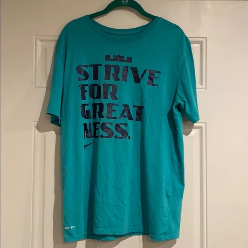 Men’s Nike Dri-Fit T-shirt Large